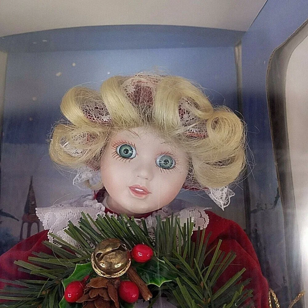 Holiday Musical Animated Porcelain Doll Special Edition Genuine Collectible New
